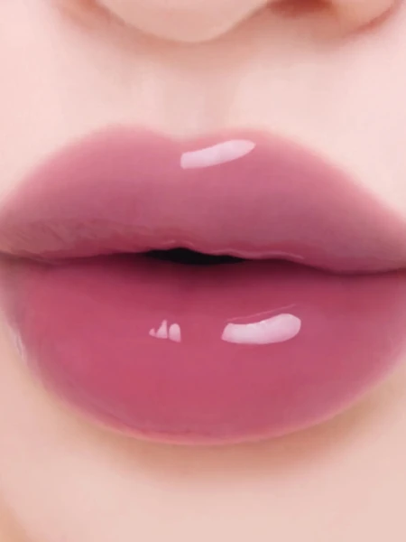 Интенсивный глянцевый блеск для губ fwee 3D Voluming Gloss B11 Taro 70%