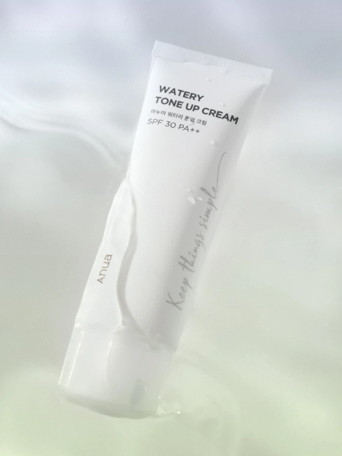 Осветляющий солнцезащитный крем с растительными экстрактами ANUA Watery Tone Up Cream SPF30 PA++
