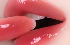 Тающий глянцевый блеск для губ Huemi Melting Glaze Lip Gloss #05 Scarlet Kiss