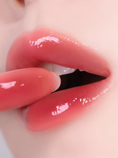 Тающий глянцевый блеск для губ Huemi Melting Glaze Lip Gloss #05 Scarlet Kiss