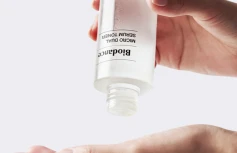 Двухфазный питательный тонер с маслами и гиалуроновой кислотой Biodance Micro Dual Serum Toner