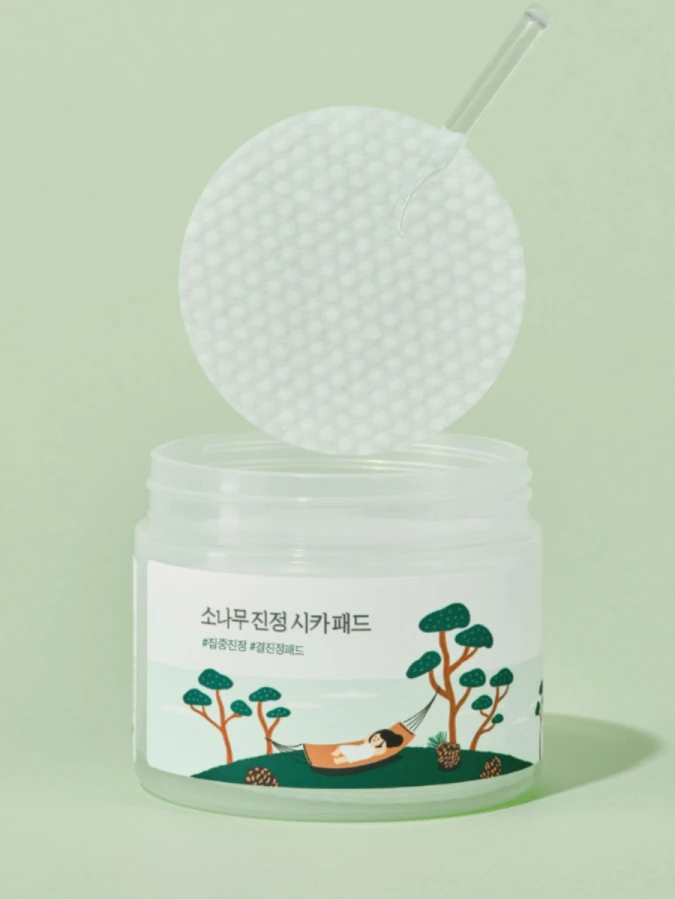 Противовоспалительные тонер-диски для лица с экстрактом сосны и центеллы Round Lab Pine Calming Cica Pad