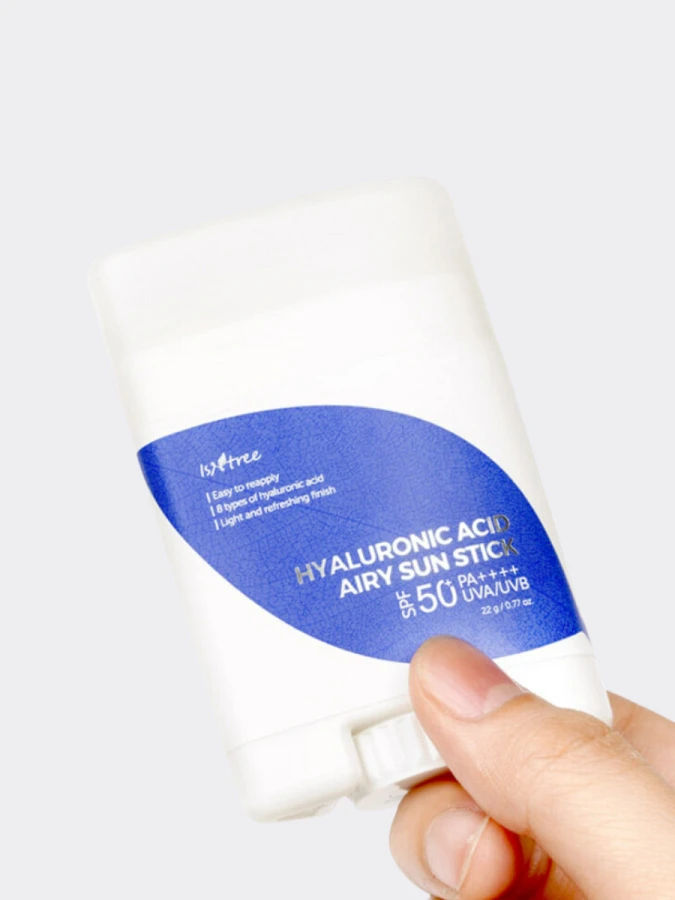 Легкий солнцезащитный стик с гиалуроновой кислотой IsNtree Hyaluronic Acid Airy Sun Stick SPF50+ PA++++