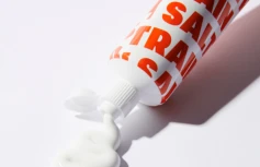 Очищающая зубная паста с серой солью и фтором MAXI SALTRAIN Red Clean Breath Toothpaste