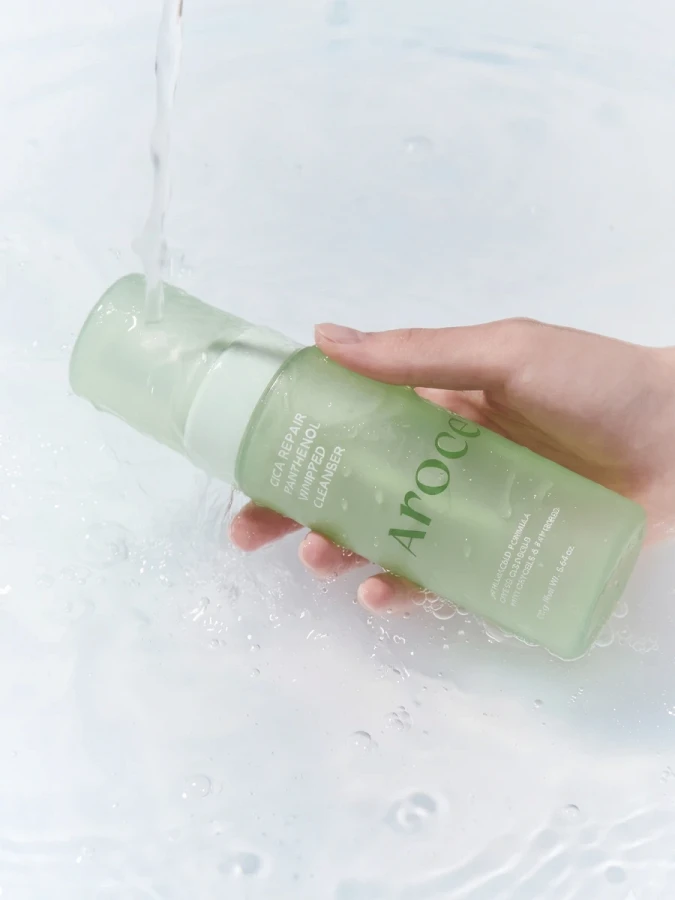Двухфазная очищающая пенка-мусс с центеллой и пантенолом Arocell Cica Repair Panthenol Whipped Cleanser