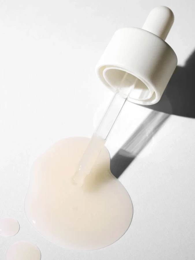 Укрепляющая сыворотка-ампула с экстрактом черного чая innisfree Black Tea Youth Enhancing Ampoule