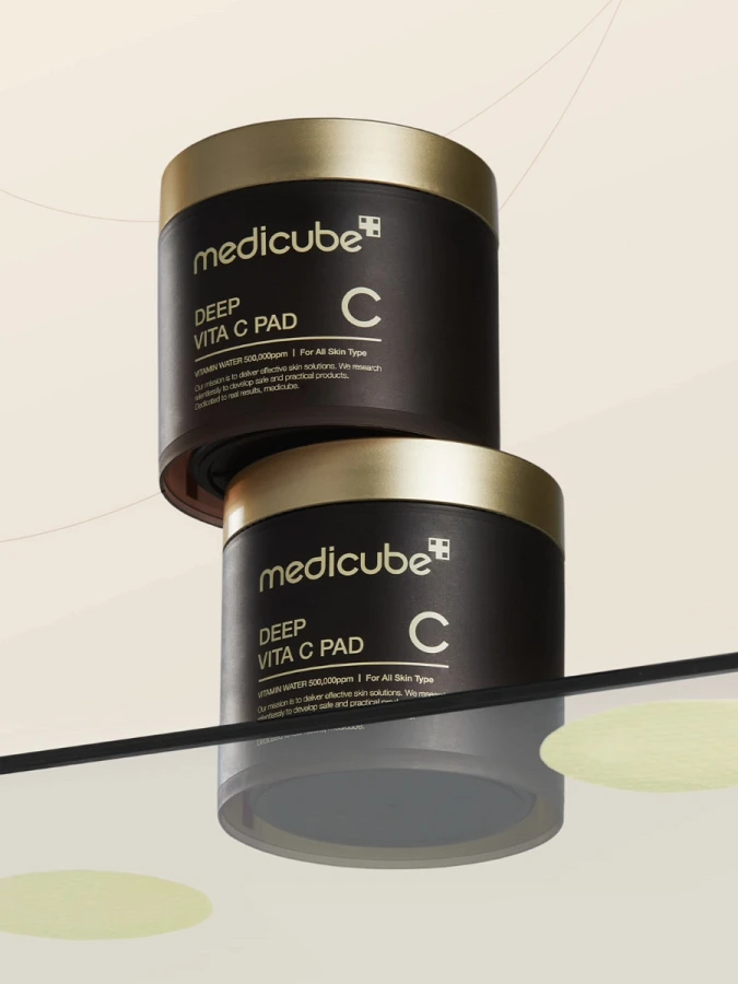 Осветляющие тонер-пэды с витамином С Medicube Deep Vita C Pad
