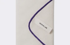 Очищающее хлопковое полотенце для умывания SKIN&LAB Ganghwa Sochang Eco Cleansing Towel Purple