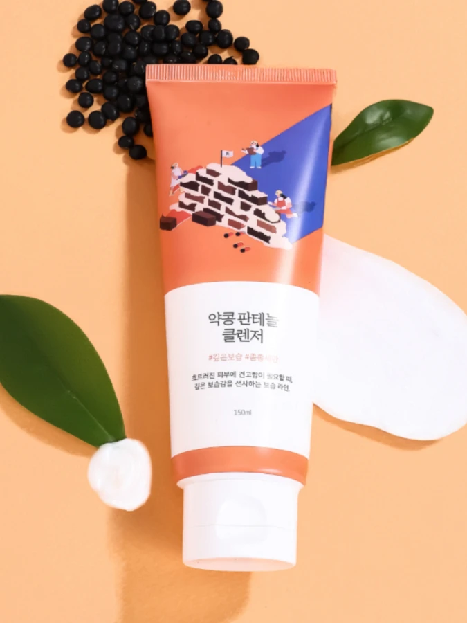 Мягкая пенка для умывания с экстрактом черной сои и пантенолом Round Lab Soybean Panthenol Cleanser