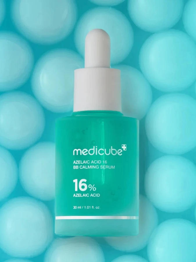 Успокаивающая сыворотка с азелаиновой кислотой Medicube Azelaic Acid 16 Calming Serum