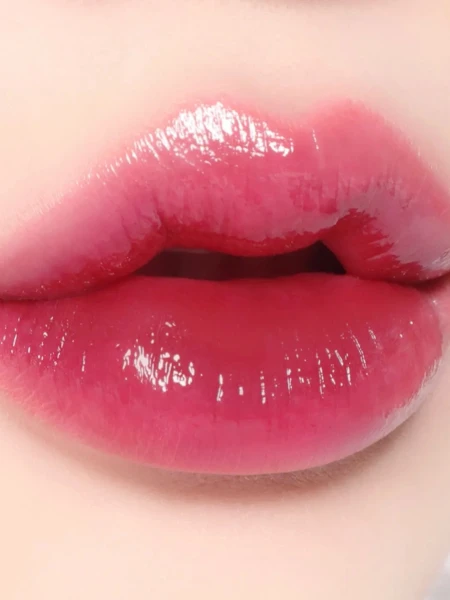 Стойкий глянцевый тинт для губ INGA Water Glow Lip Tint Wicked