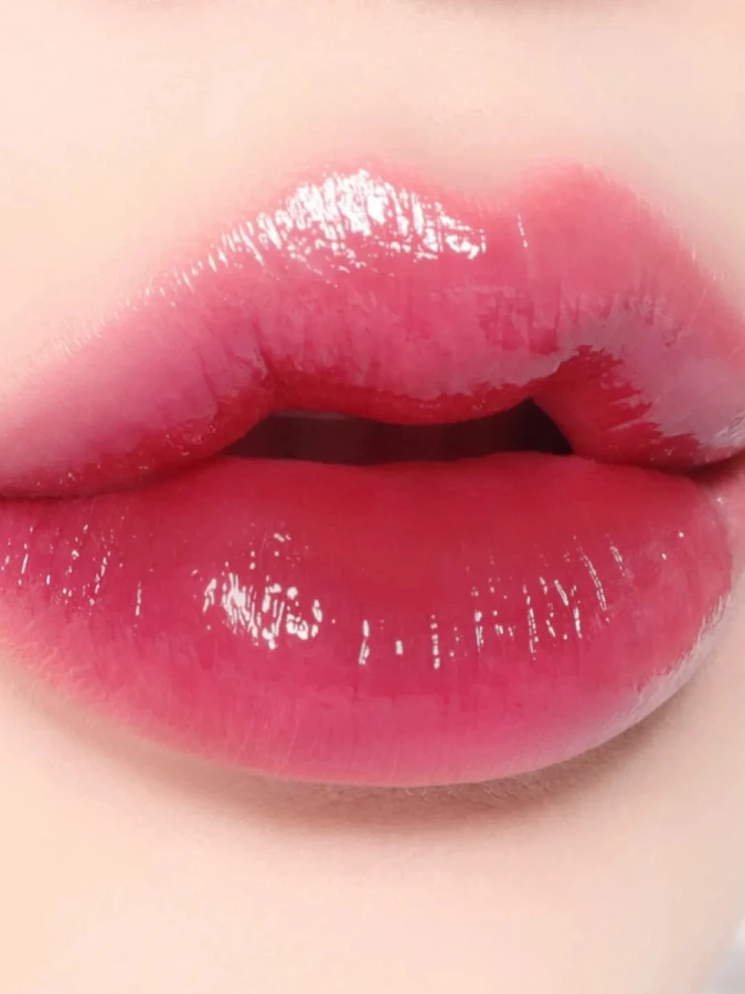 Стойкий глянцевый тинт для губ INGA Water Glow Lip Tint Wicked