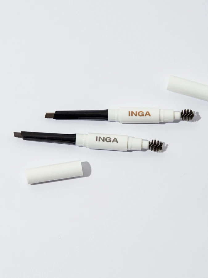 Карандаш для бровей в коричневом оттенке INGA Stage Brow Pencil Dark Brown