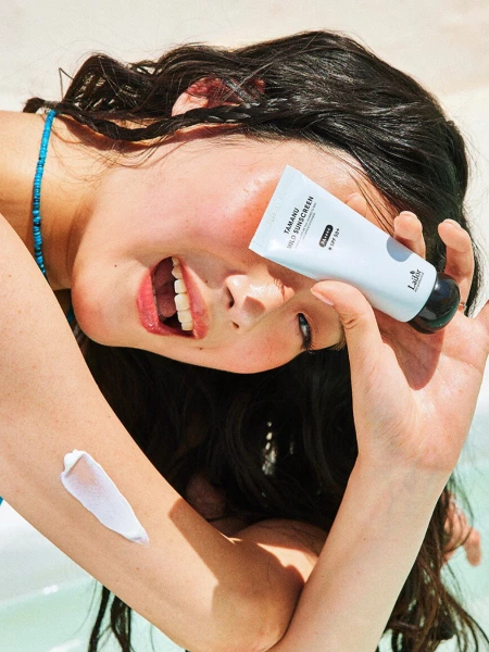 Мягкий солнцезащитный крем с маслом таману La’dor Tamanu Mild Sunscreen SPF 50+ PA++++ Мягкий солнцезащитный крем с маслом таману La’dor Tamanu Mild Sunscreen SPF 50+ PA++++