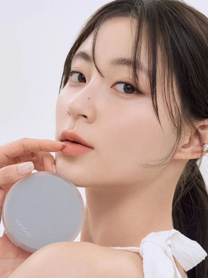 Тональное средство с матовым финишем в натуральном бежевом оттенке rom&nd Nu Zero Cushion 03 Natural 21 SPF24 PA++