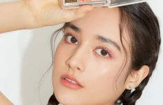 Палетка теней для век UNLEASHIA Glitterpedia Eye Palette N°6 All of Citrus