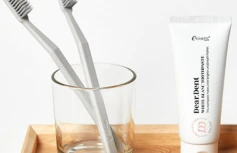 Отбеливающая зубная паста с растительными экстрактами Esthetic House Dear.Dent White Blanc Toothpaste