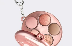 Компактная палетка теней в формате брелка fwee Pocket Eye Palette EP02 Yogurt Peach