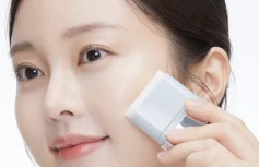 Многофункциональный разглаживающий бальзам-стик с ПДРН VT PDRN Essence Stick Balm