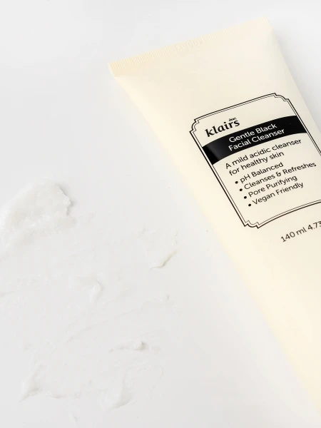 Нежная пенка с кремово-сливочной текстурой Dear, Klairs Gentle Black Facial Cleanser