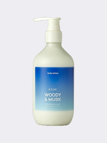 Парфюмированный лосьон для тела с древесно-мускусным ароматом JUL7ME Perfume Body Lotion Woody&Musk Парфюмированный лосьон для тела с древесно-мускусным ароматом JUL7ME Perfume Body Lotion Woody&Musk