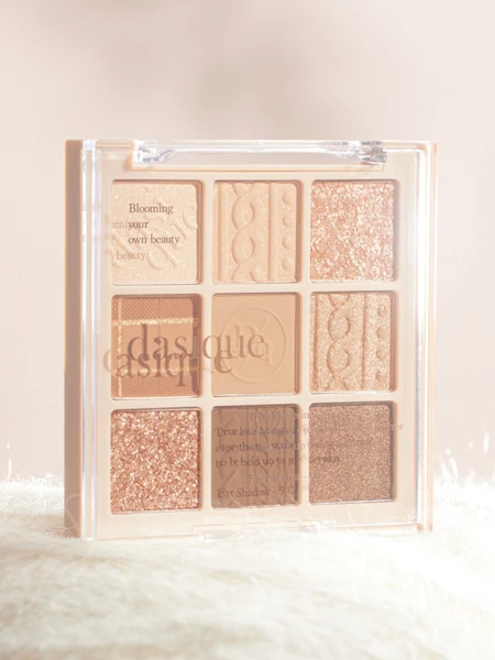 Палетка теней для век Dasique Shadow Palette #15 Beige Knit