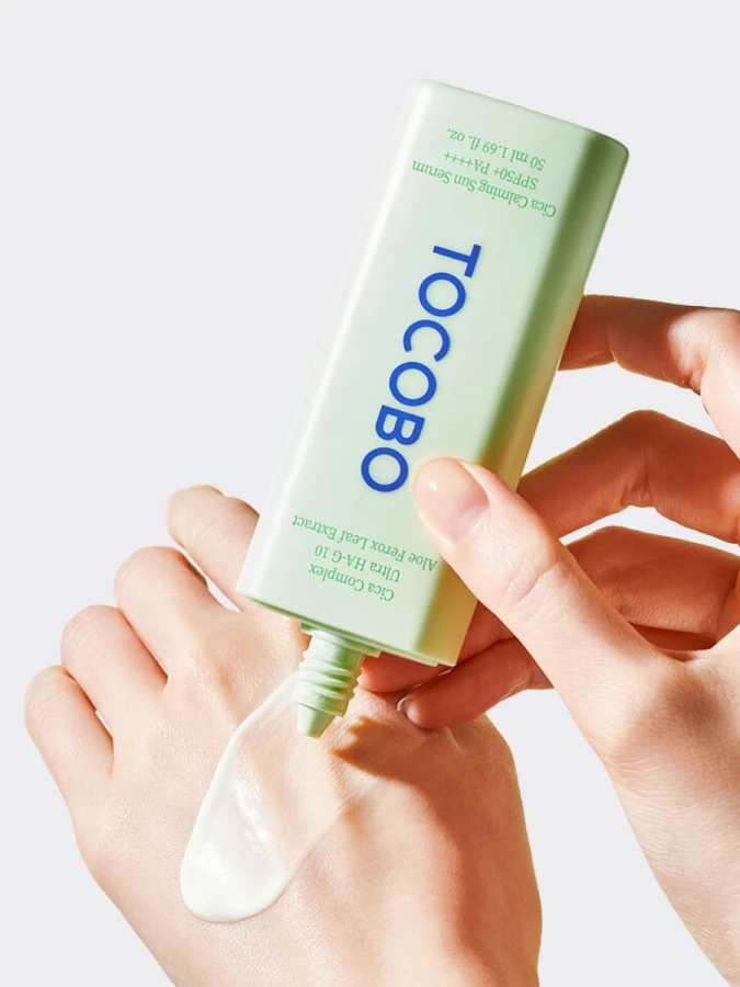 Солнцезащитный лосьон для лица с экстрактом центеллы TOCOBO Cica Calming Sun Serum SPF50+ PA++++