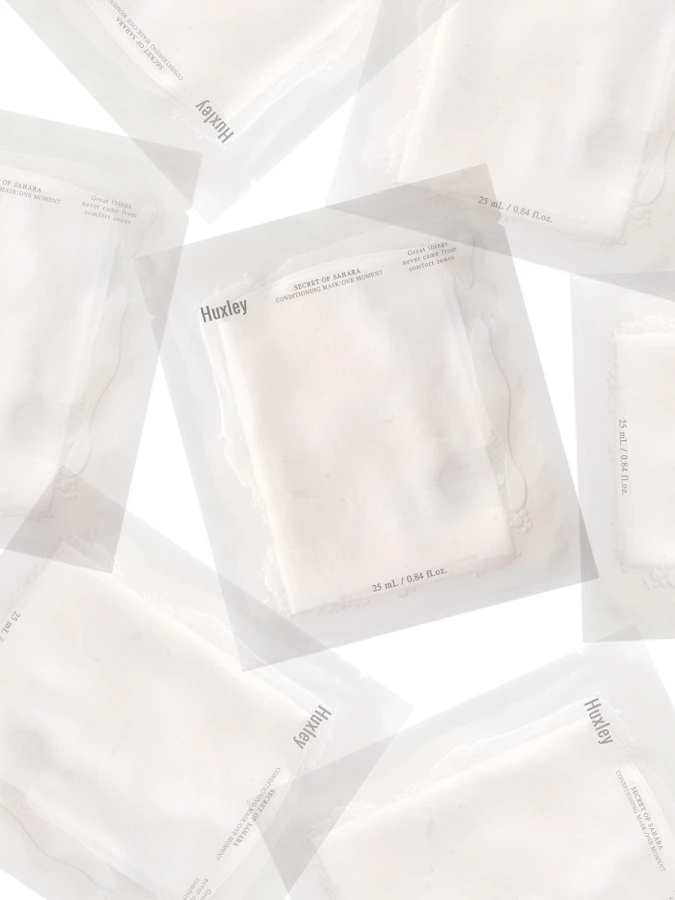 Укрепляющая тканевая маска с растительными экстрактами Huxley Conditioning Mask One Moment