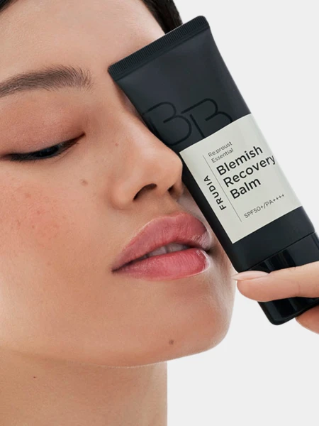 ВВ-крем для лица с растительными экстрактами Frudia Re:proust Essential Blemish Recovery Balm SPF50+ PA++++ ВВ-крем для лица с растительными экстрактами Frudia Re:proust Essential Blemish Recovery Balm SPF50+ PA++++