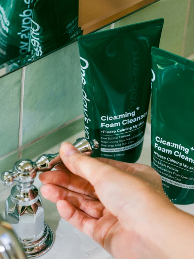 Успокаивающая пенка для умывания с экстрактом центеллы азиатской One-Day's You Cica:ming Foam Cleanser