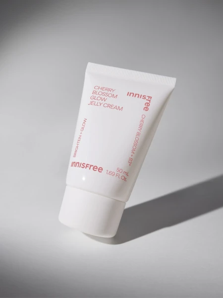 Увлажняющий крем для лица с экстрактом цветов вишни innisfree Cherry Blossom Glow Jelly Cream Увлажняющий крем для лица с экстрактом цветов вишни innisfree Cherry Blossom Glow Jelly Cream