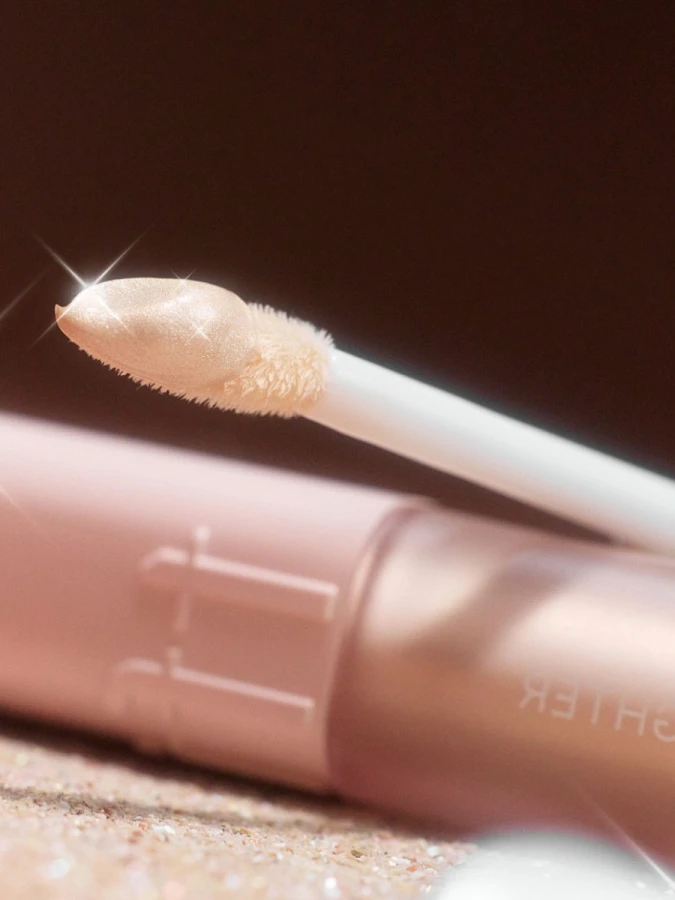 Жидкий хайлайтер с естественным сиянием TFIT Idol Contour Highlighter Shine Beige