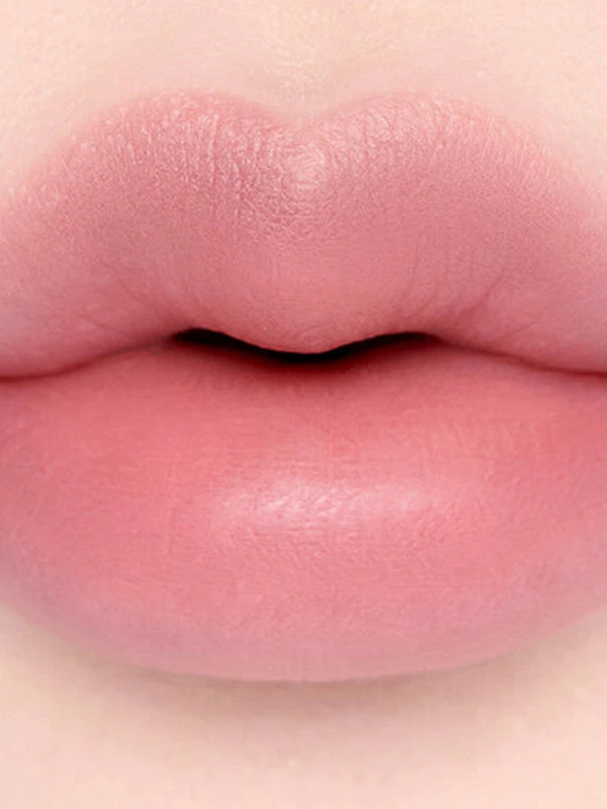 Мягкий карандаш для губ Dasique Mood Blur Lip Pencil  #06 Misty Lilac