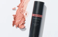 Мультифункциональный стик для макияжа в персиковом оттенке MAD ONE 3-in-1 Face Stick Eyes + Lips + Cheeks Soft Peach