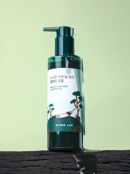 Легкое гидрофильное масло с экстрактом сосны и центеллы Round Lab Pine Cica Deep Pore Cleansing Oil