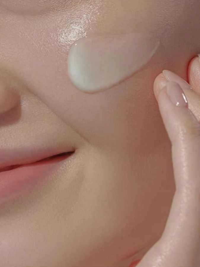 Увлажняющий крем-лосьон для лица с экстрактом нони Celimax The Real Noni Hydra Firming Lotion