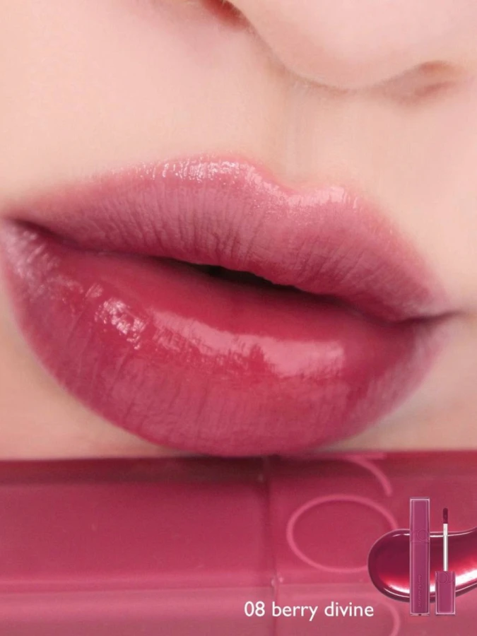 Лёгкий глянцевый тинт в ягодном оттенке rom&nd DEWY·FUL Water Tint 08 Berry Divine
