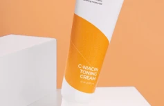 Крем для сияния кожи с облепихой и ниацинамидом ISNTREE C-Niacin Toning Cream