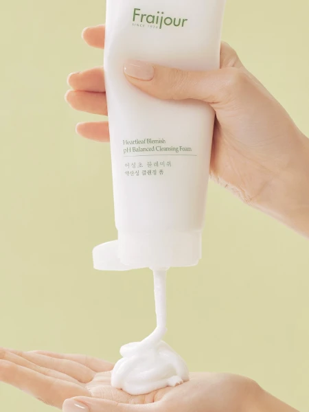 Пенка для умывания с экстрактом хауттюйнии Fraijour Heartleaf Blemish pH Balanced Cleansing Foam Пенка для умывания с экстрактом хауттюйнии Fraijour Heartleaf Blemish pH Balanced Cleansing Foam