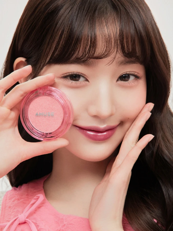 Сияющий хайлайтер для лица и тела AMUSE Face Diamond Pink Diamond