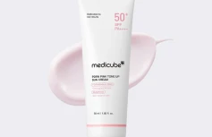 Тонирующий солнцезащитный крем с ПДРН Medicube PDRN Pink Tone Up Sun Cream SPF 50