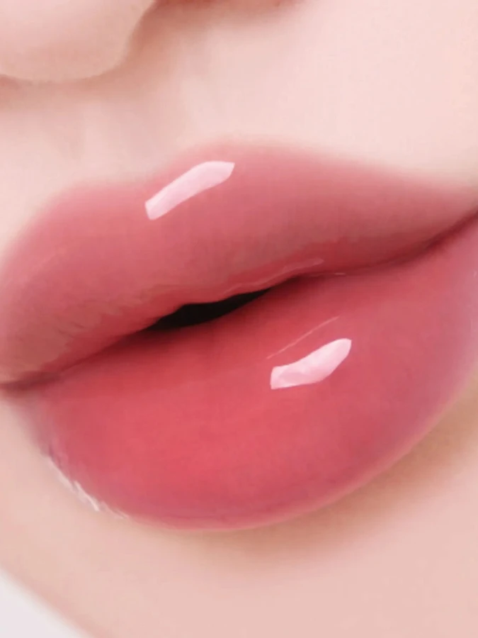 Интенсивный глянцевый блеск для губ fwee 3D Voluming Gloss B08 Rozy 70%