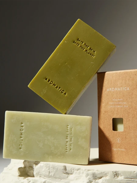 Твердый шампунь с розмарином AROMATICA Rosemary Scalp Scaling Shampoo Bar