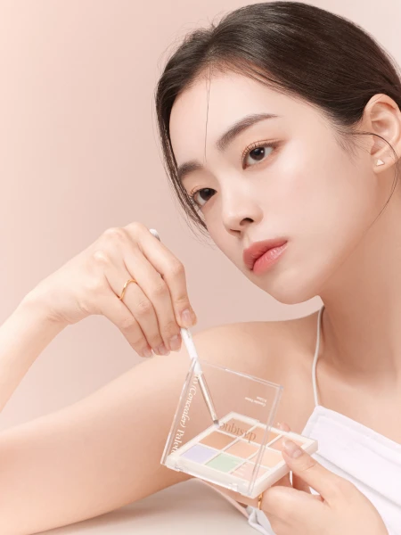 Палетка корректоров в холодных тонах Dasique Pro Concealer Palette #01 Cover