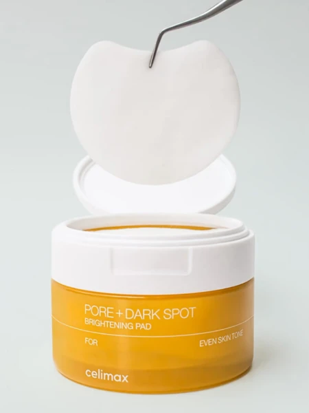 Осветляющие тонер-пэды с фруктовыми экстрактами Celimax Pore + Dark Spot Brightening Pad Осветляющие тонер-пэды с фруктовыми экстрактами Celimax Pore + Dark Spot Brightening Pad