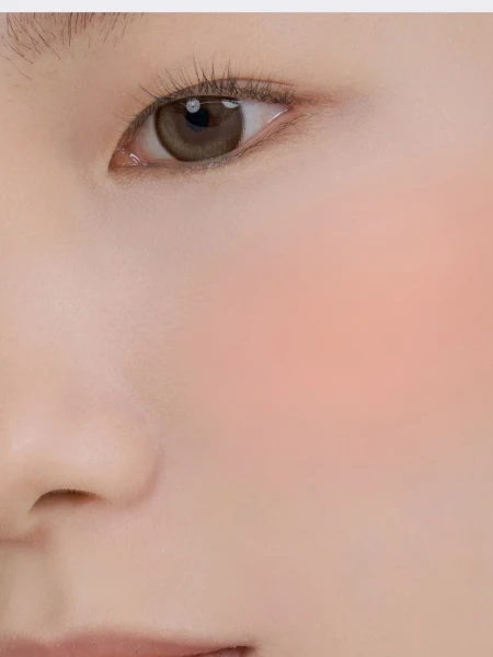 Мягкие спрессованные румяна в тёплом персиковом оттенке rom&nd Better Than Cheek C01 Peach Chip