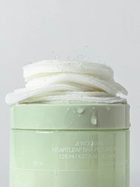 Отшелушивающие тонер-пэды с экстрактом хауттюйнии Celimax Ji Woo Gae Heartleaf BHA Peeling Pad Отшелушивающие тонер-пэды с экстрактом хауттюйнии Celimax Ji Woo Gae Heartleaf BHA Peeling Pad