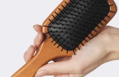 Деревянная расчёска для волос La’dor Wood Paddle Brush