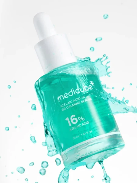 Успокаивающая сыворотка с азелаиновой кислотой Medicube Azelaic Acid 16 Calming Serum