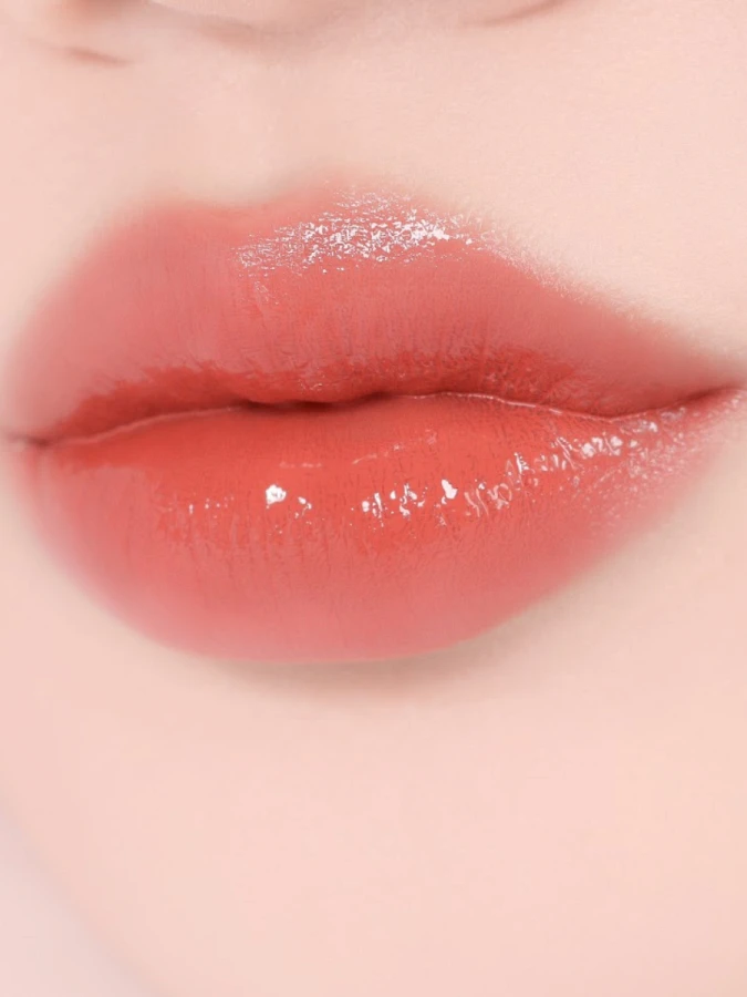 Многофункциональный оттеночный бальзам-слайдер для губ BRAYE Lipsleek 02 Rorty